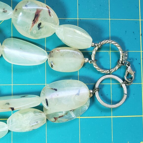 Necklace. Large beads. Double strand. - Picture 3 of 3